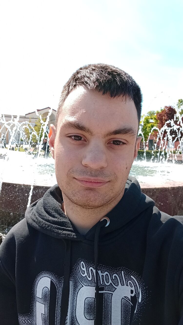  52836642  , 21 ,    