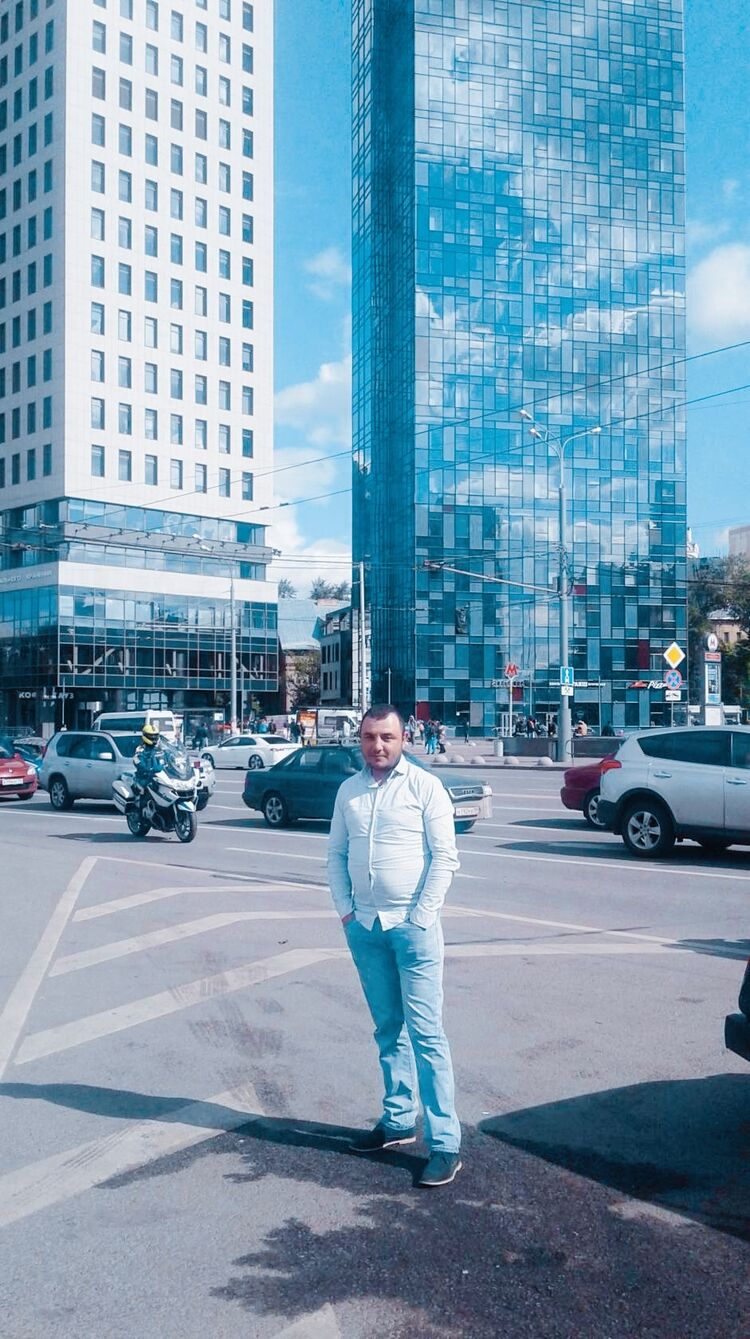  47896752  GEVORG, 40 ,    