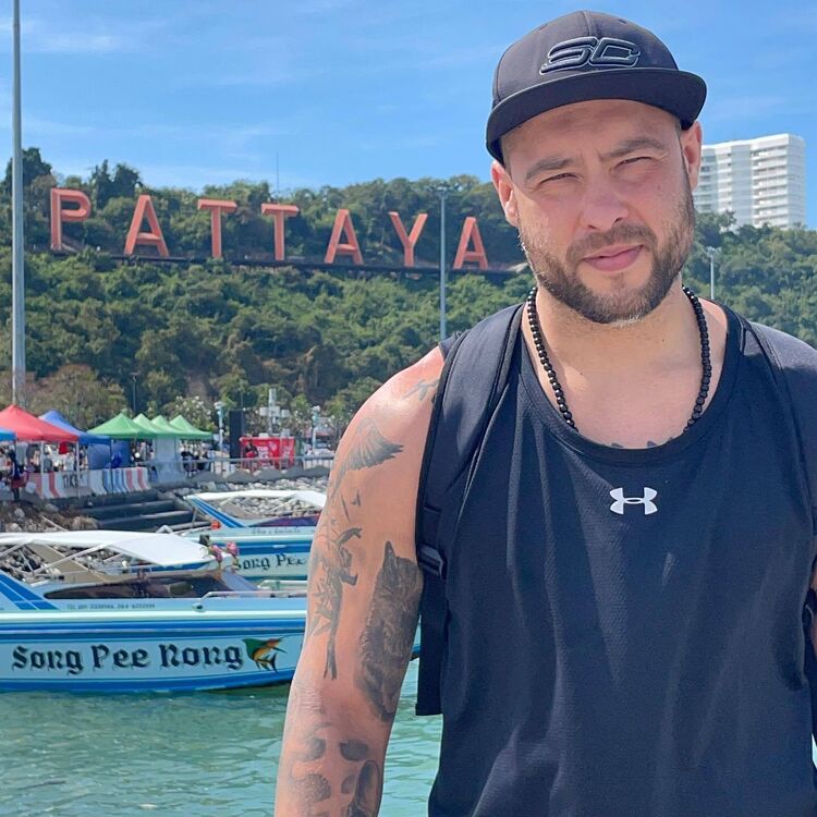  53786812  , 35 ,    -