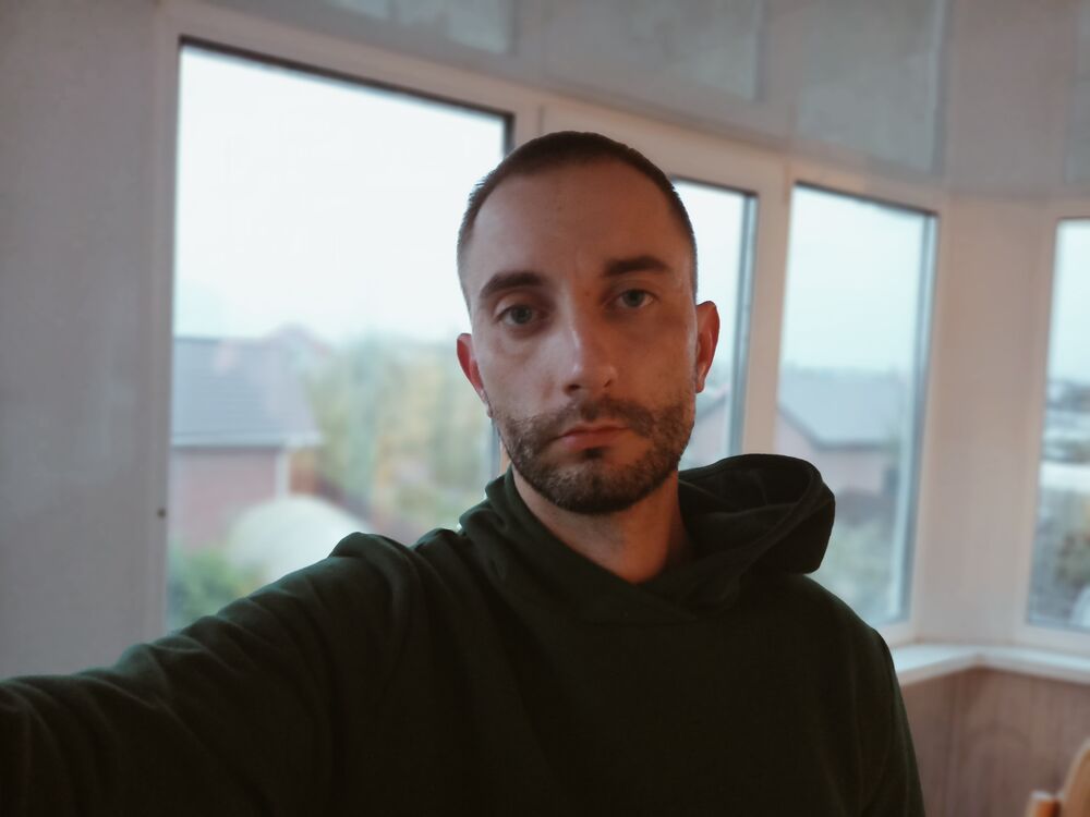  30328562  , 37 ,    