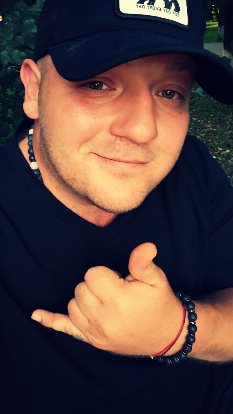  46512052  Vladimir, 35 ,    