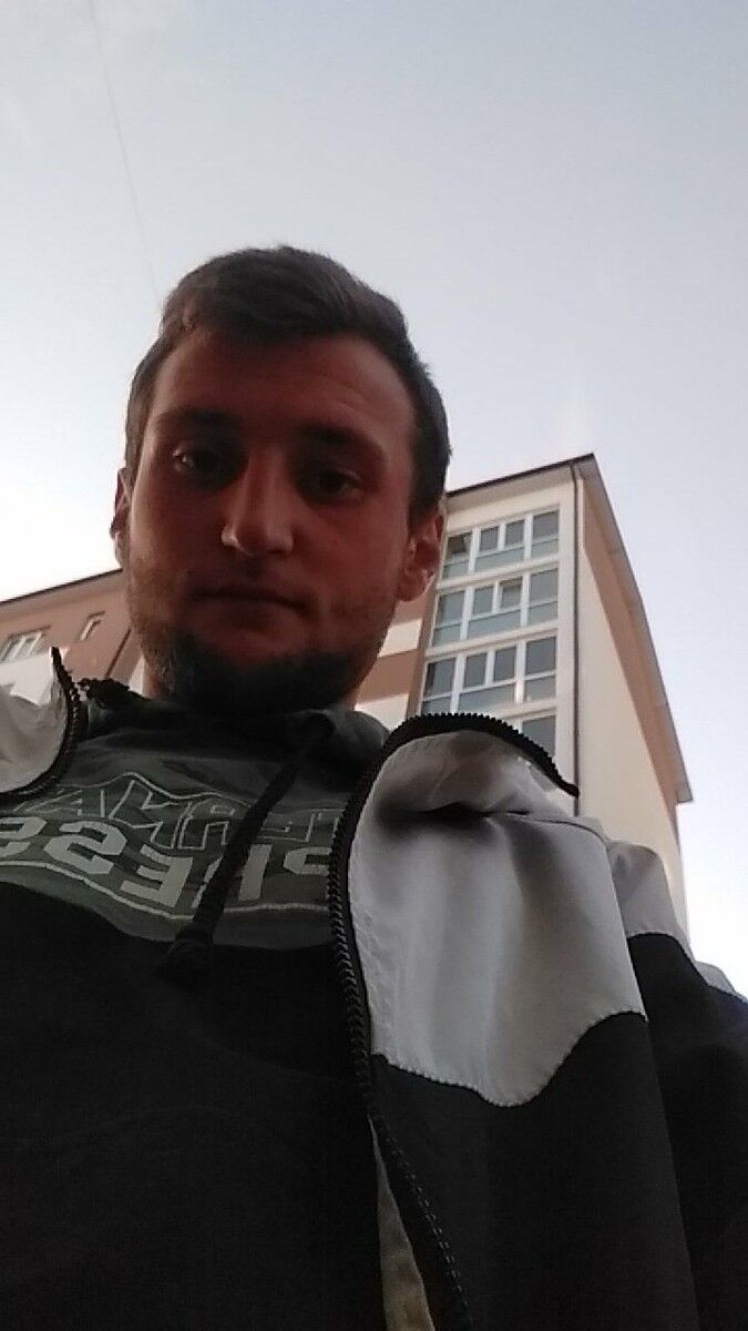  -,   Andrew, 28 ,   