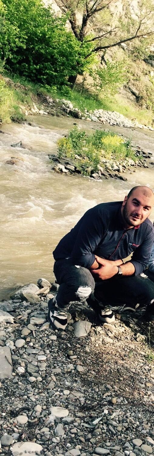  37937312  Irakli, 32 ,    Aalden
