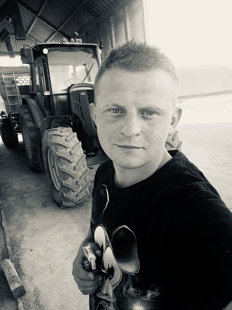  46170622  , 32 ,    