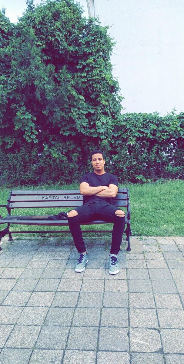 21639272  Rachid, 28 ,    