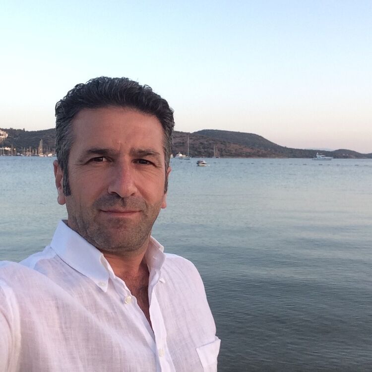  8353472  Redjo, 47 ,    