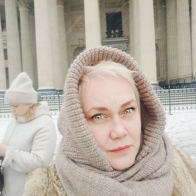  51563352  Olga, 50 ,    