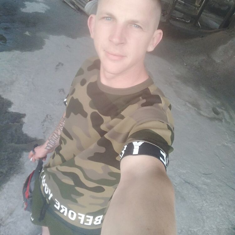  20273982  , 34 ,    