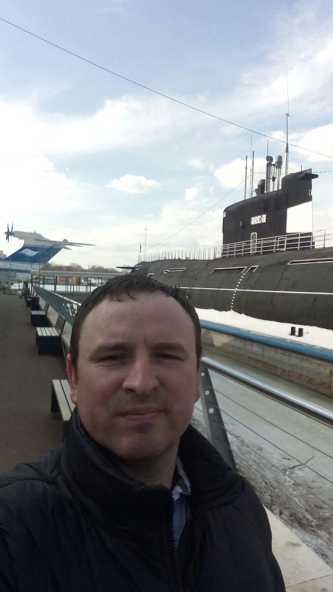  ,   Viktor, 39 ,   ,   , c 