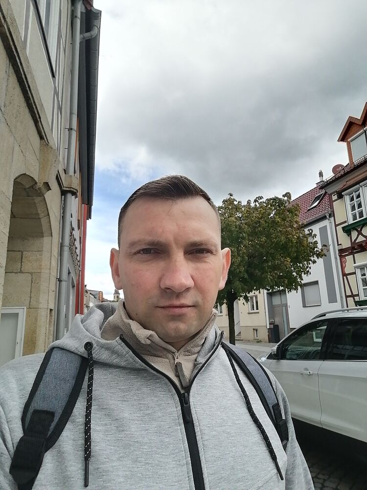  44682072  , 37 ,    