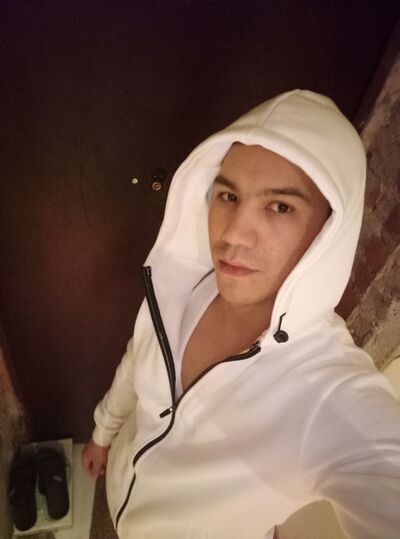  ,   Roma, 32 ,   ,   