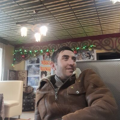  ,   Alan, 38 ,   ,   