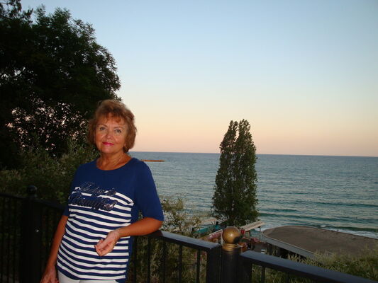  ,   Inna, 69 ,  