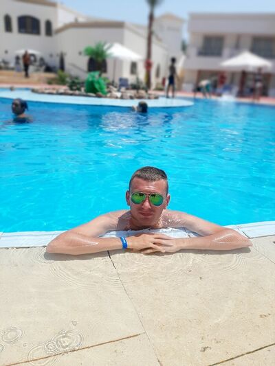  ,   Maxim, 30 ,   ,   , c 