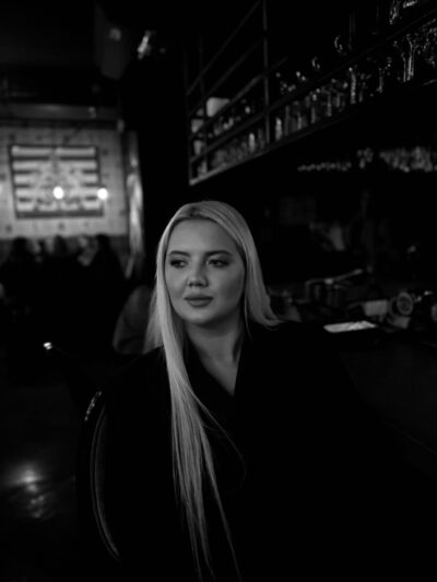  ,   Yana, 28 ,   ,   