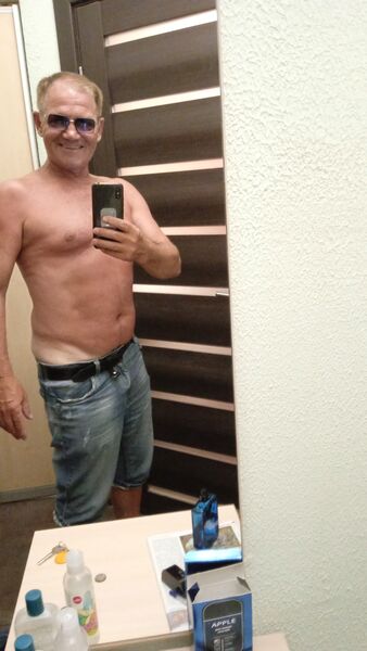  ,   Alex, 47 ,   ,   , c , 