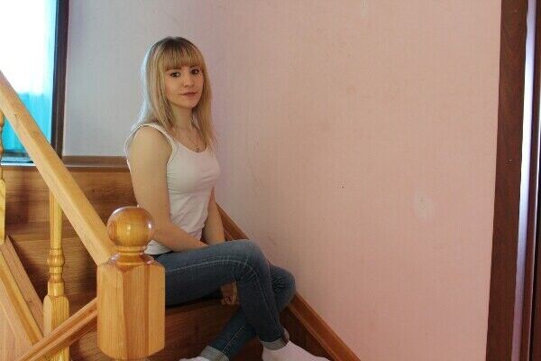  22257402  Ani, 28 ,    