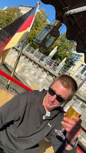  ,   Alex, 41 ,   ,   