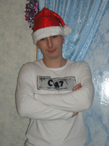  8169712  Pavel, 43 ,    