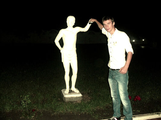  ,   Valentin, 33 ,   ,   , c , 