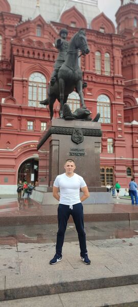  ,   Grisha, 31 ,   ,   