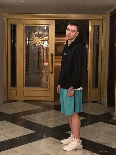  ,   Ilya pupok, 27 ,   ,   