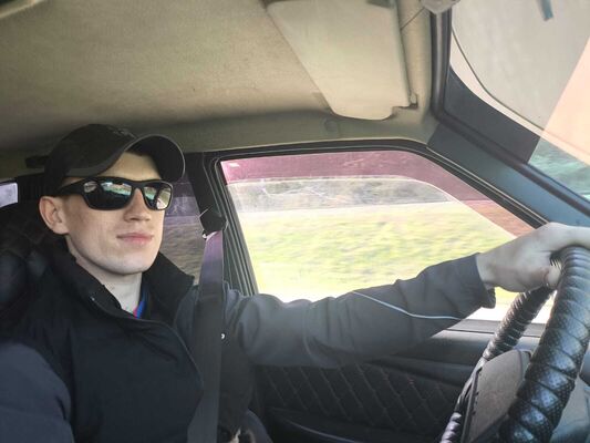  ,   Pavel, 24 ,   ,   , c , 