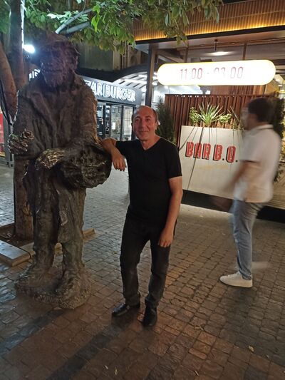  ,   Hayk, 39 ,   ,   