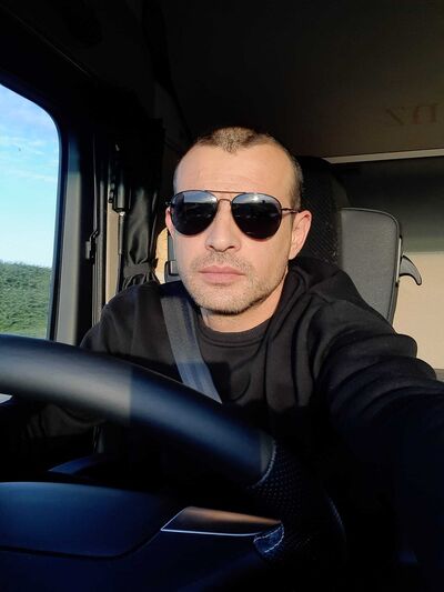  Offenburg,   Nik, 37 ,   ,   