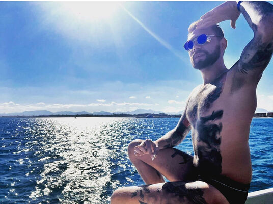  ,   Roman, 31 ,   ,   