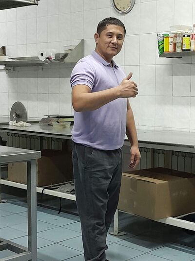  ,   Rasulbek, 37 ,   ,   