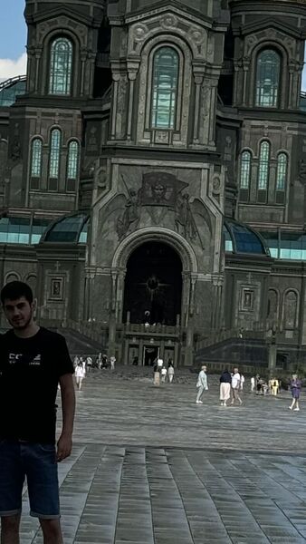  ,   Artyom, 26 ,   ,   