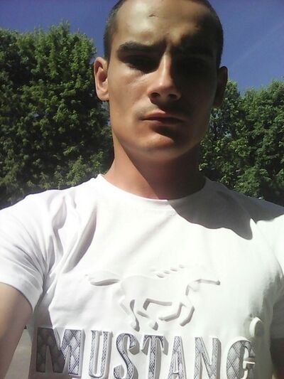  ,   Valentin, 32 ,   ,   , c 