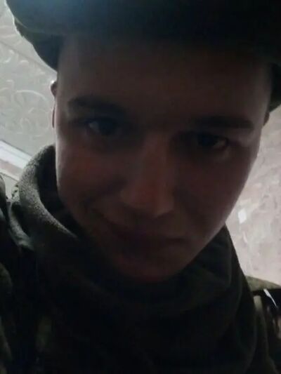 ,   Viktor, 23 ,   ,   