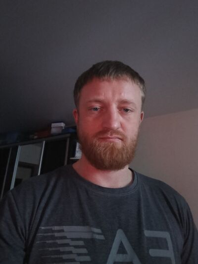 ,   Alex, 32 ,   ,   