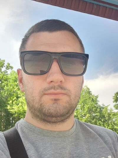  ,   Alex, 37 ,   ,   