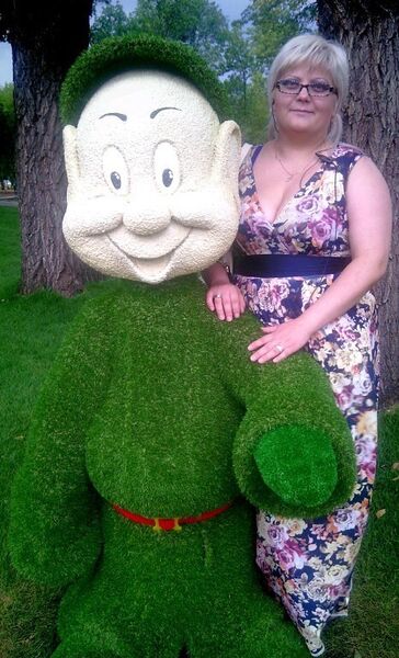  ,   Yulia, 52 ,   c 