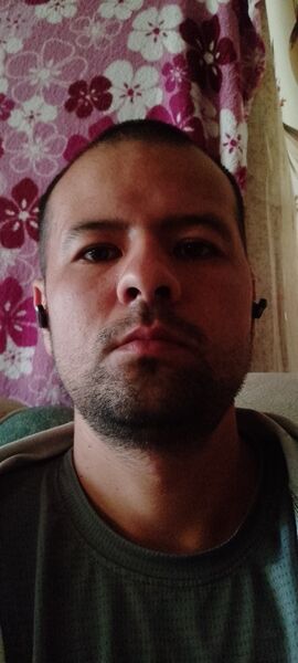 ,   Ali, 28 ,   c 