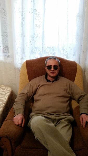  ,   Tiko, 52 ,   
