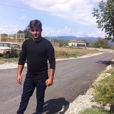  ,   Mamuka, 35 ,   