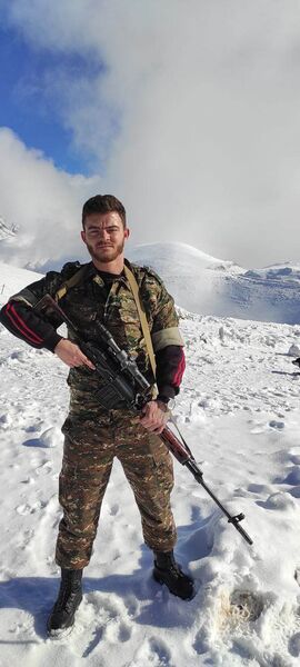  ,   Narek, 30 ,     , c 