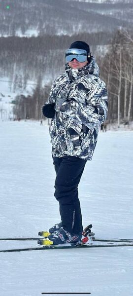  ,   Konstantin, 32 ,   ,   