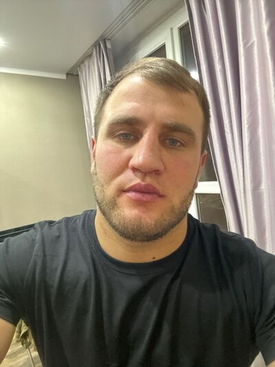   ,   Artur, 32 ,   ,   