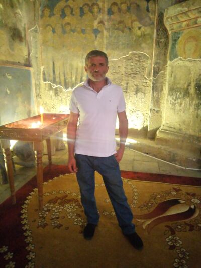  ,   Armen, 49 ,   ,   , c 