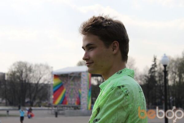  ,   Kirill, 32 ,  