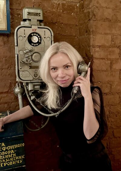  ,   Elena, 37 ,   ,   , c , 