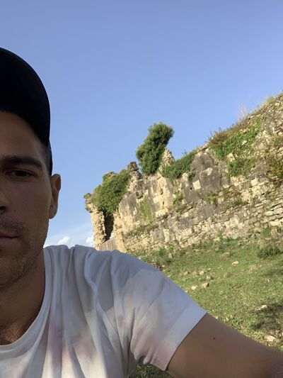  --,   Tony, 33 ,   ,   , c 