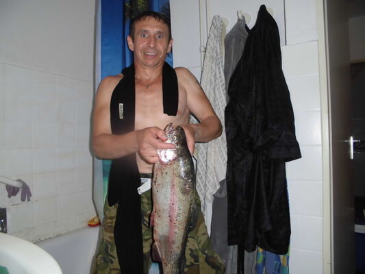  ,   Sascha, 54 ,  