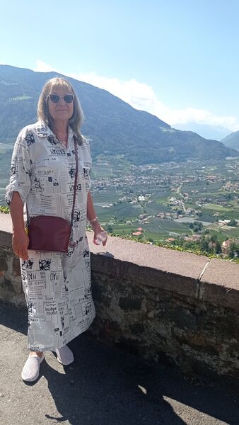  ,   Irina, 62 ,   ,   , c 