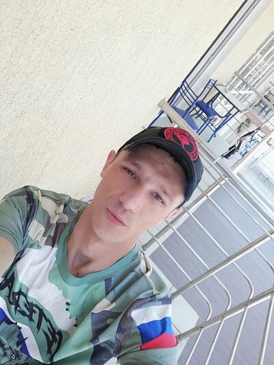  --,   , 33 ,   c 
